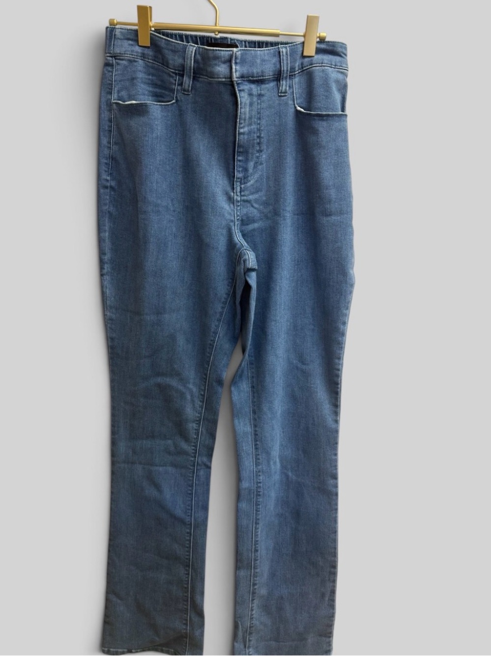 Susan Graver Denim Straight Leg Jeans in Medium Blue